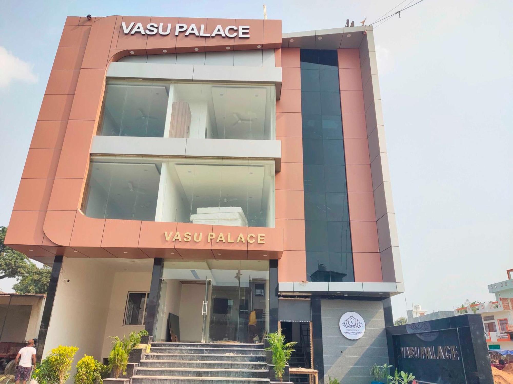 Hotel O Vasu Palace Ayodhya エクステリア 写真